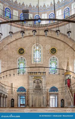 The Mosque of Sultan Selim I: An Ethereal Tapestry Woven from Light and Shadow!