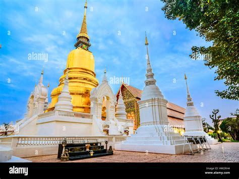  ภาพ 'จิตรกรรมวัดสวนหงาย' บนแผ่นทองคำ: ความวิจิตรของศิลปะและความลึกลับของเรื่องราว